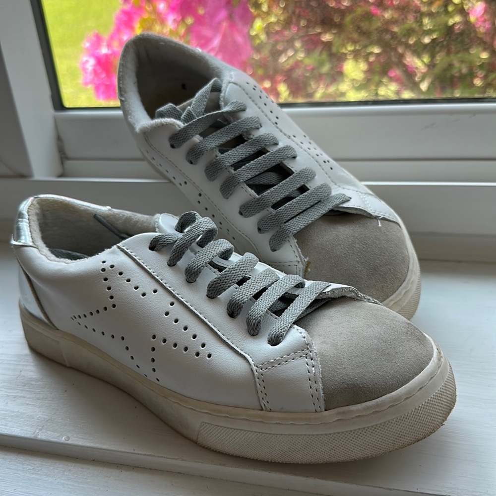 Steve Madden Rezume White Distressed Sneakers